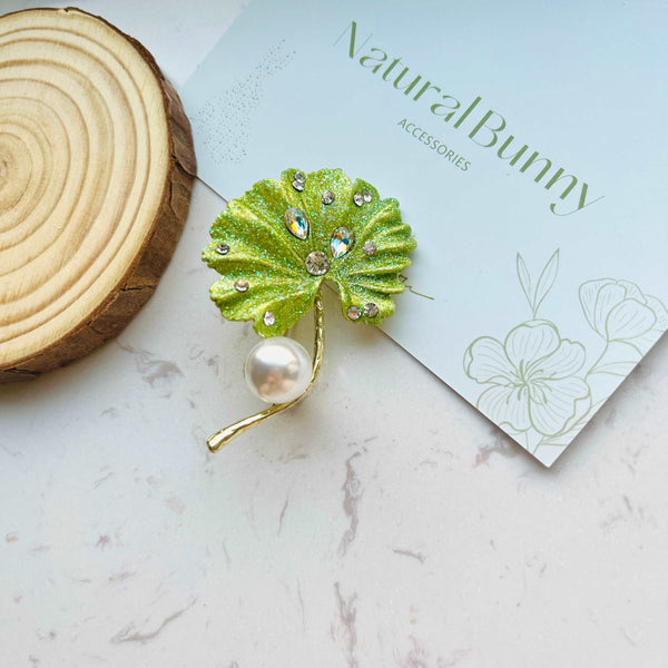 Dewdrop on the Lotus Leaf and Pearl Brooch Pin