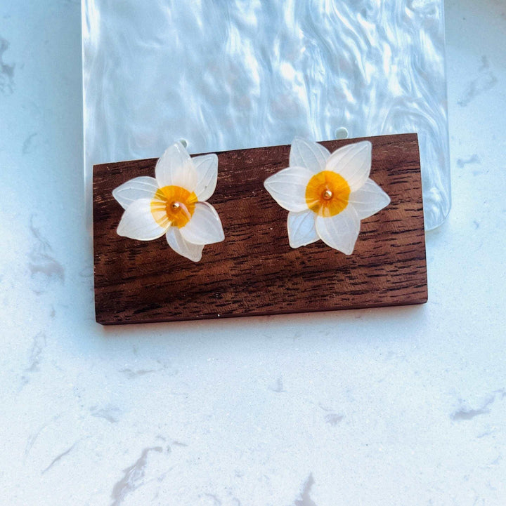 Narcissus Stud Earrings Natural Bunny Accessories 