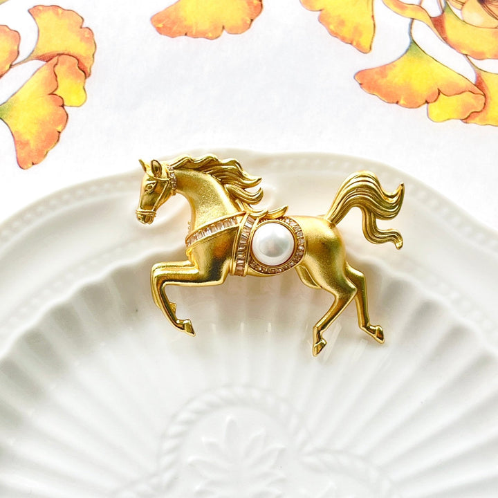 Golden Horse Brooch - Natural Bunny Accessories