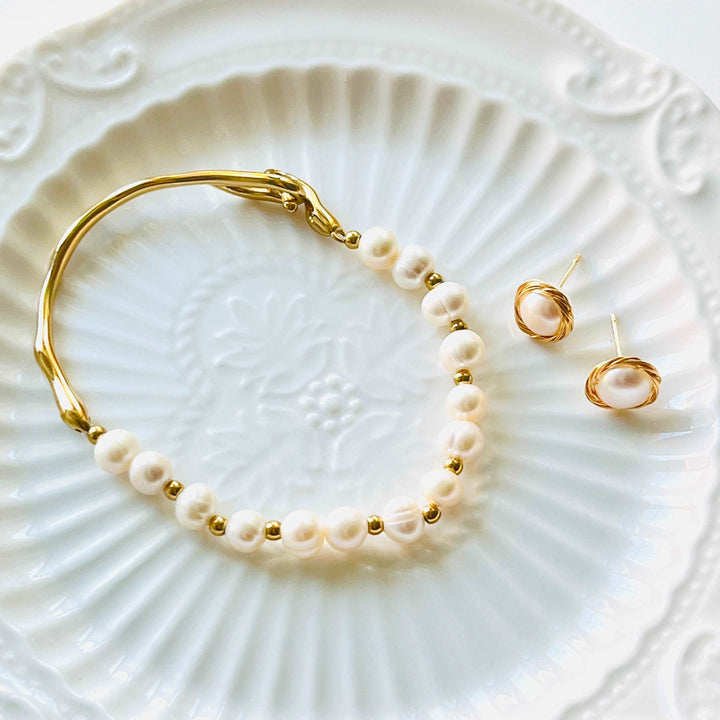 Asymmetric Freshwater Pearl Bracelet