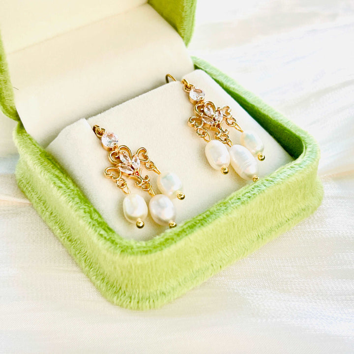 Classical Freshwater Pearl Tassel Earrings