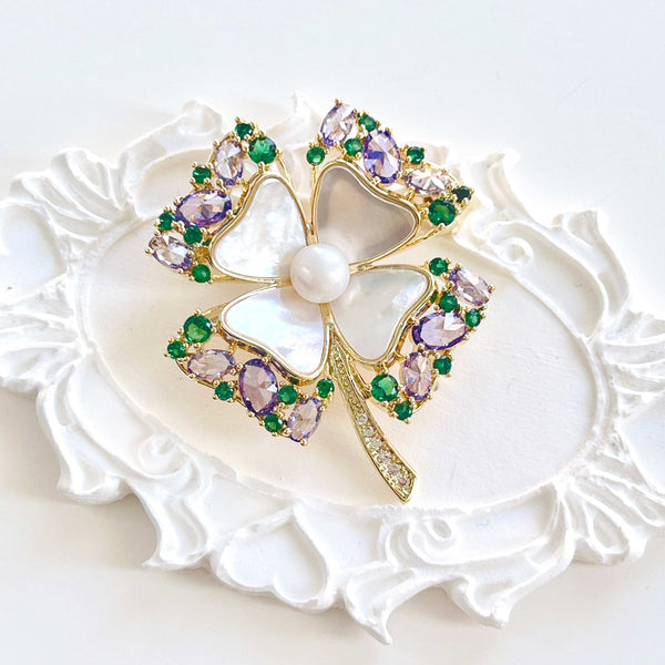 Dainty Shell Four Leaf Clover Brooch
