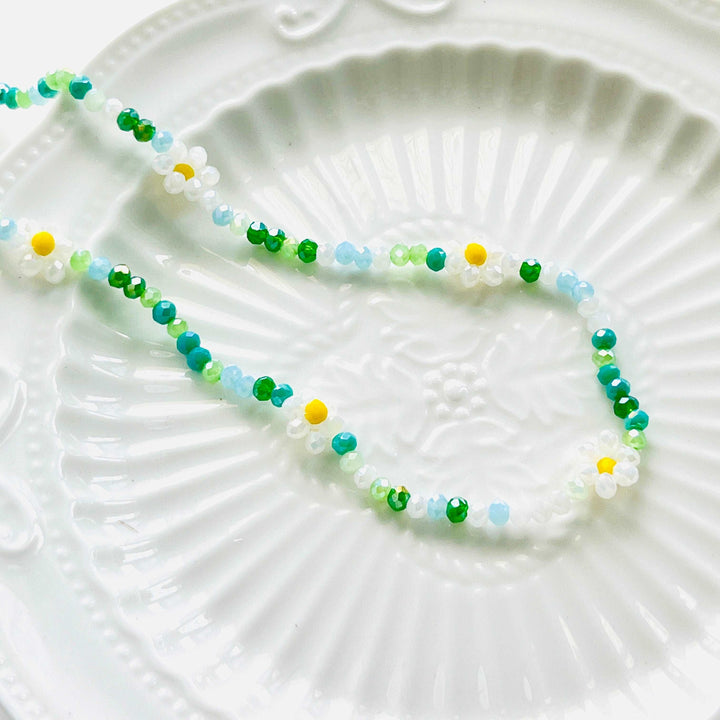 Daisy Beaded Necklace