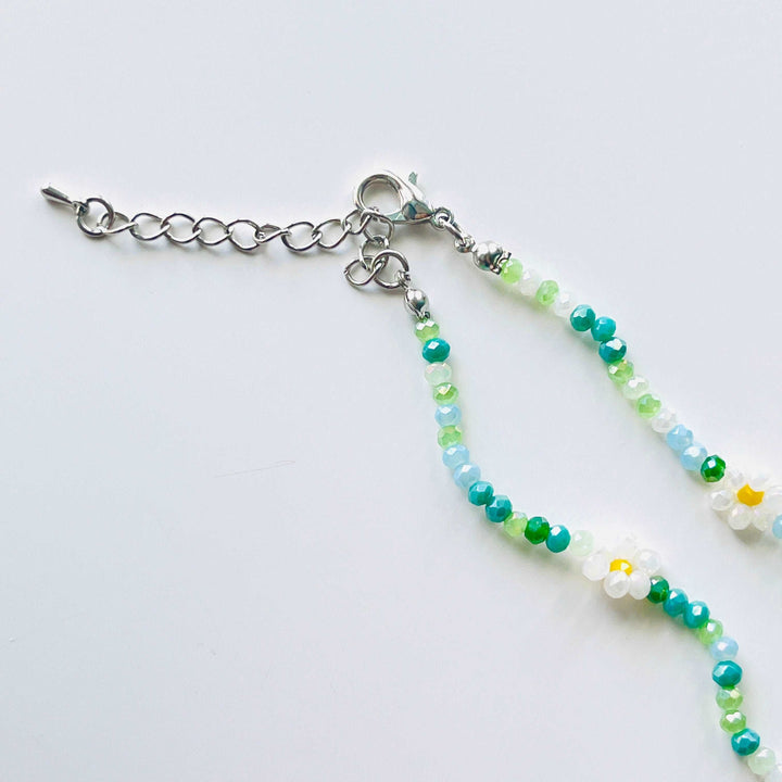 Daisy Beaded Necklace