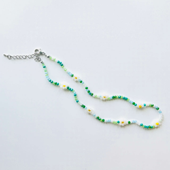 Daisy Beaded Necklace