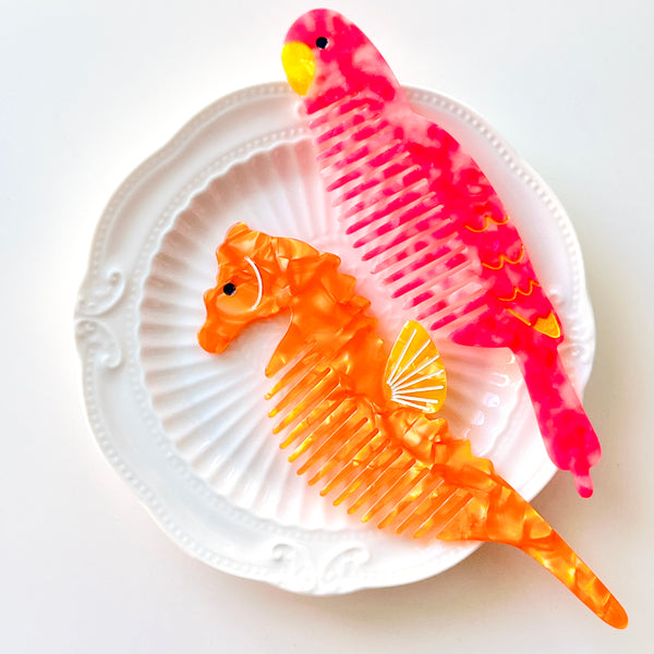 Detangling Orange Seahorse / Pink Parrot Hair Comb
