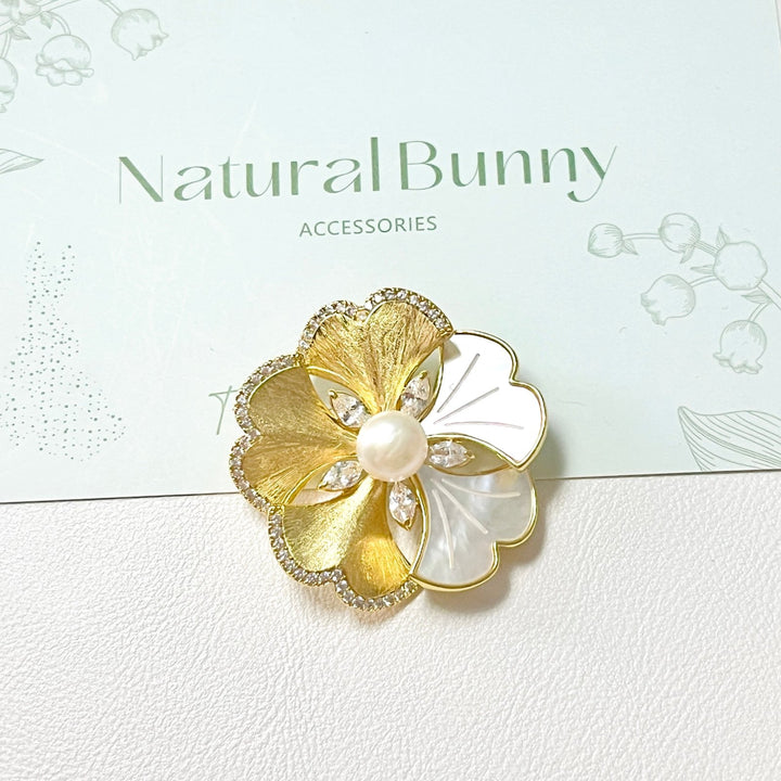 Elegant Golden Shell Flower Brooch - Natural Bunny Accessories