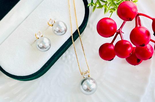 Elegant Grey Pearl Stud Earrings