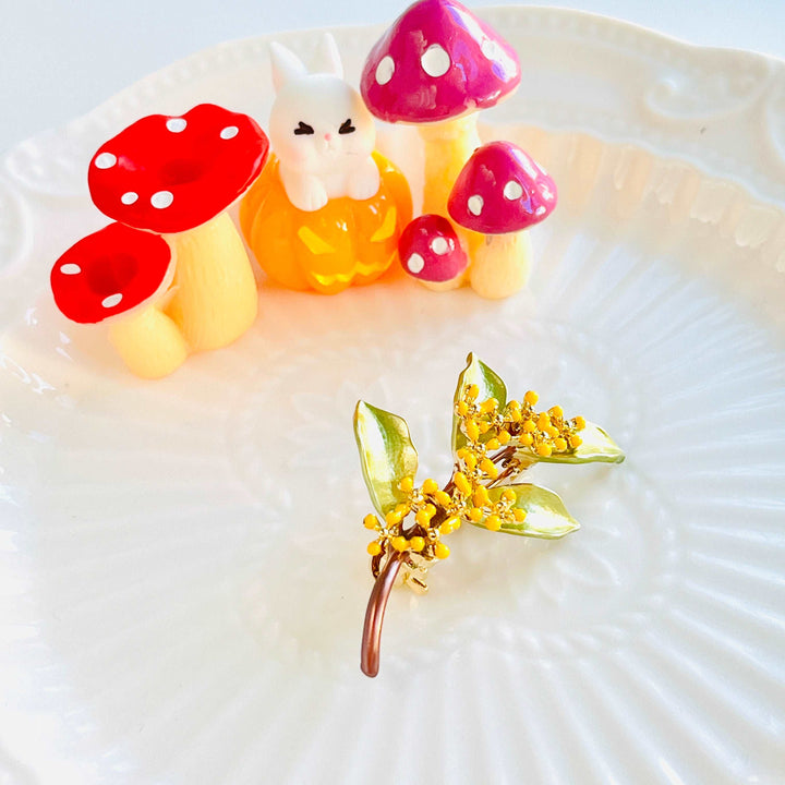Enamel Osmanthus Brooch