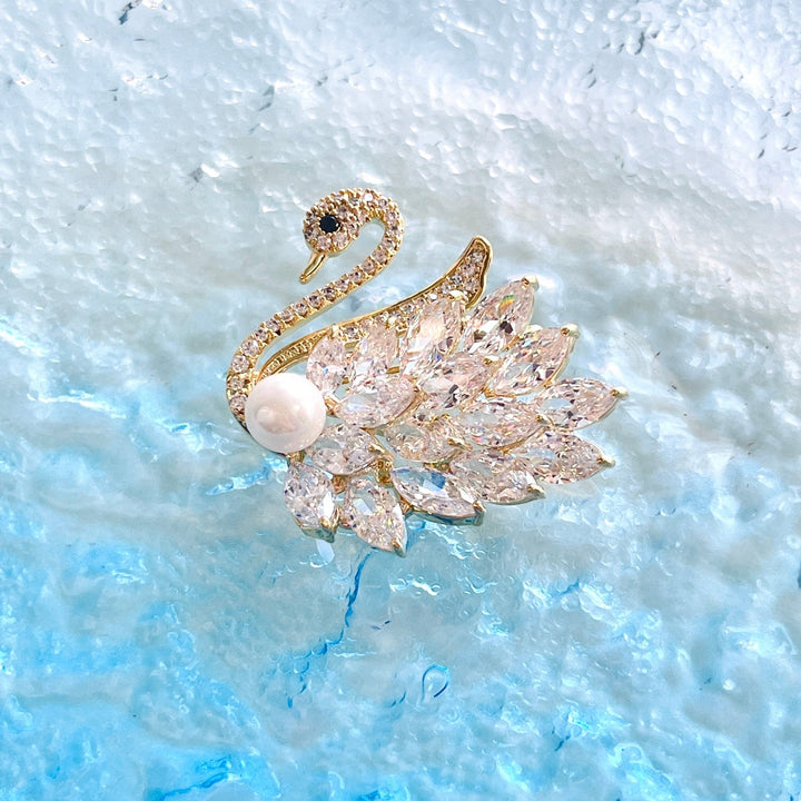 Exquisite Crystal Pearl Swan Brooch - Natural Bunny Accessories