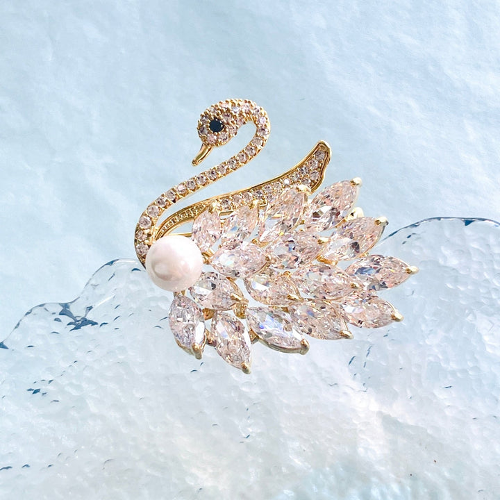 Exquisite Crystal Pearl Swan Brooch - Natural Bunny Accessories