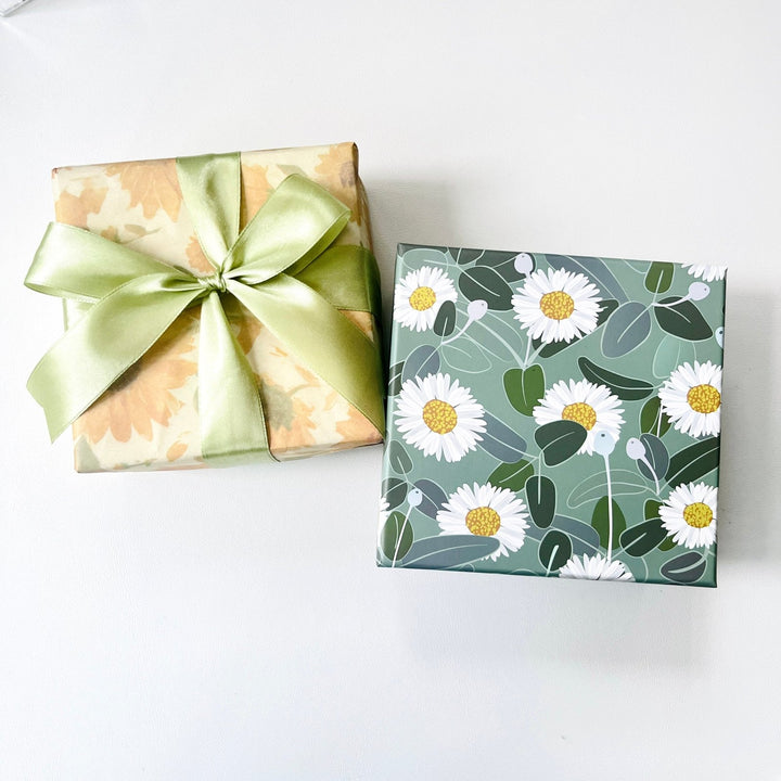 Gift Wrapping - Green Daisy Gift Box and Sunflower Paper - Natural Bunny Accessories