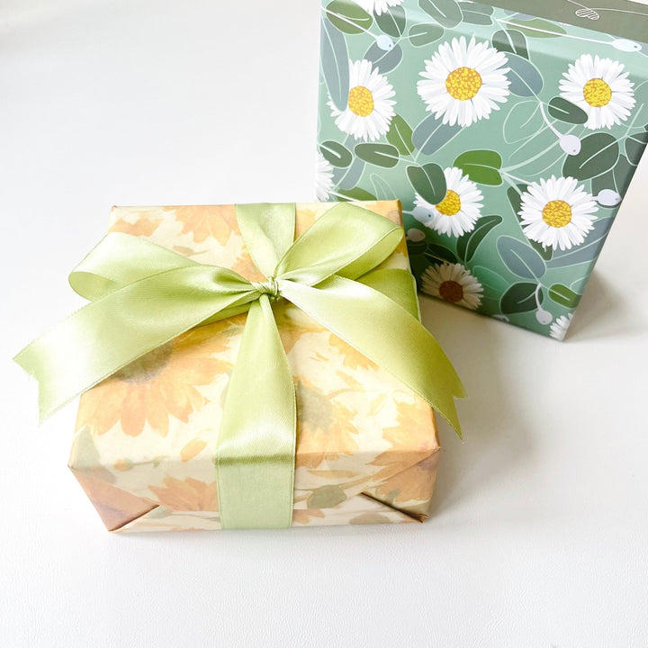 Gift Wrapping - Green Daisy Gift Box and Sunflower Paper - Natural Bunny Accessories
