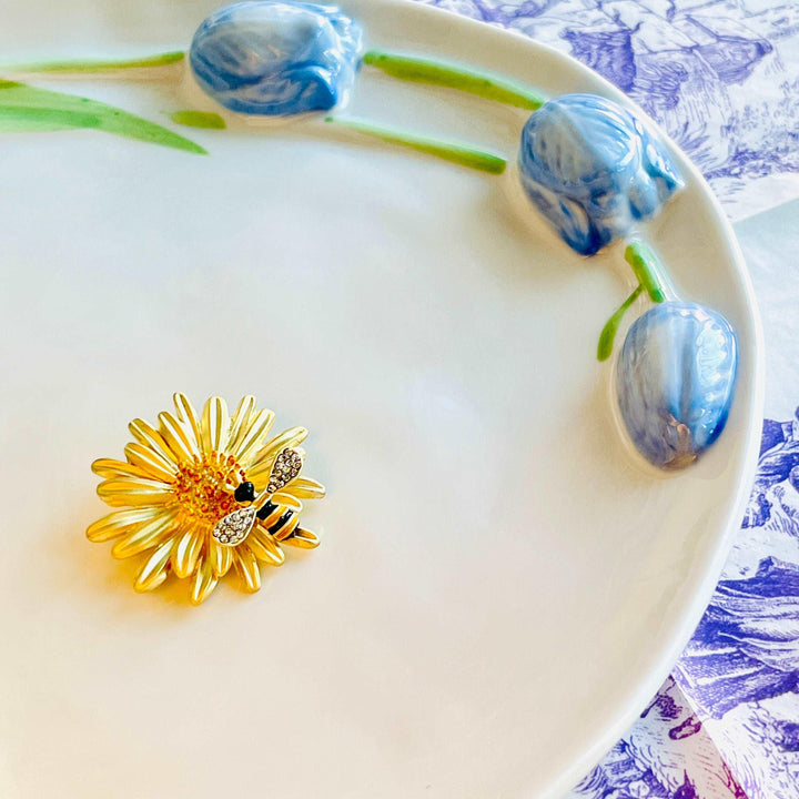 Golden Bee & Daisy Brooch