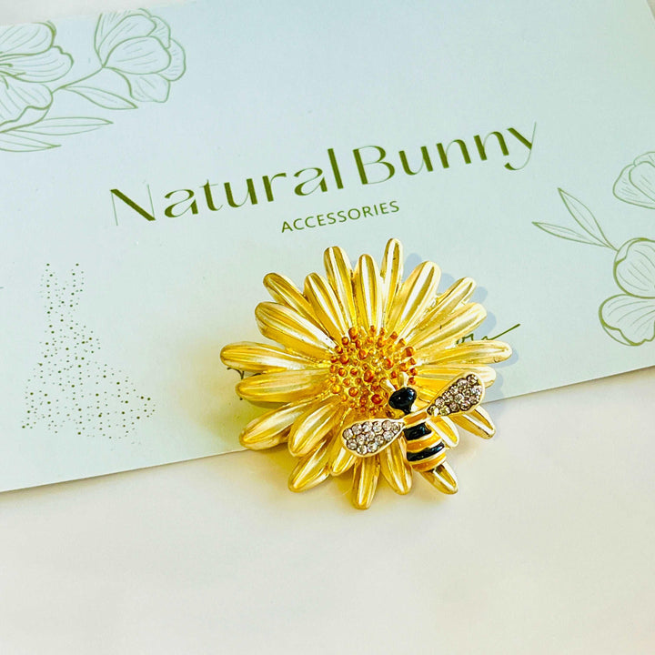 Golden Bee & Daisy Brooch