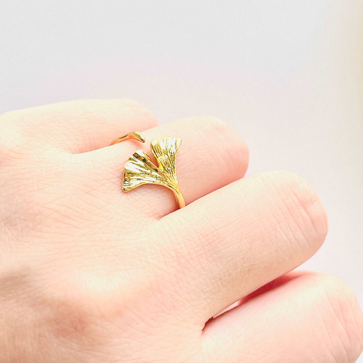 Golden Ginkgo Leaf Open Ring