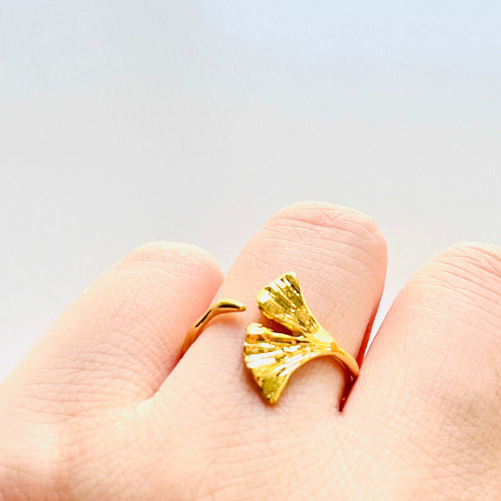 Golden Ginkgo Leaf Open Ring