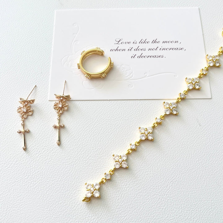 Golden Lucky Four Leaf Clover Bracelet - Natural Bunny Accessories