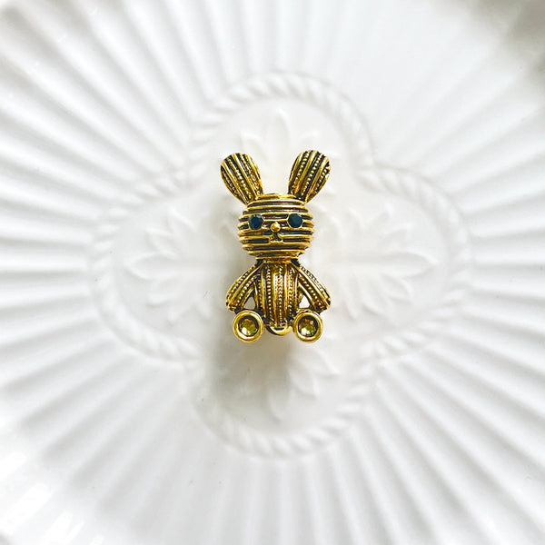 Mummy Rabbit Brooch