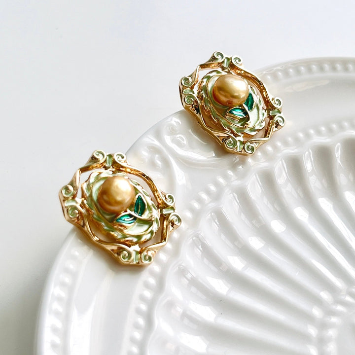 Oil Painting Autumn Pearl Flower Stud Earrings - Natural Bunny Accessories