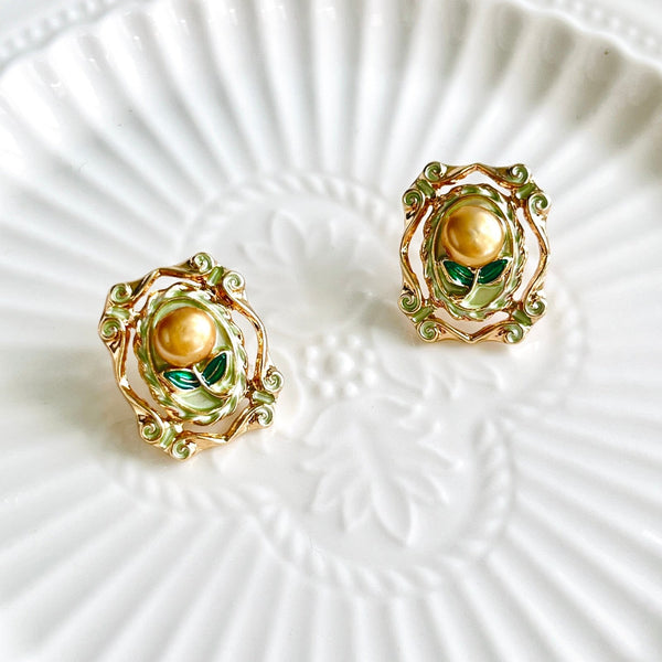 Oil Painting Autumn Pearl Flower Stud Earrings - Natural Bunny Accessories