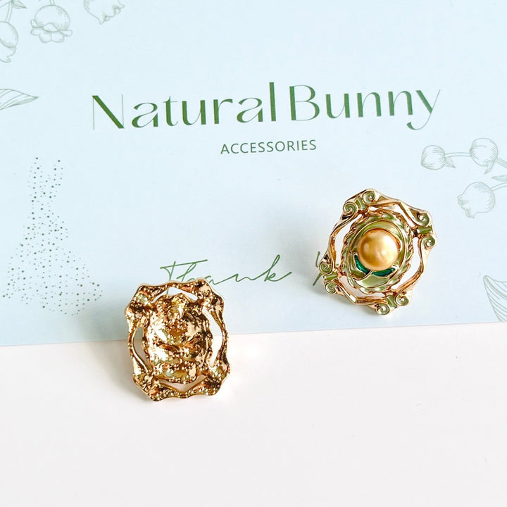 Oil Painting Autumn Pearl Flower Stud Earrings - Natural Bunny Accessories