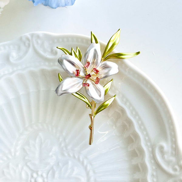 Pure White Lily Brooch