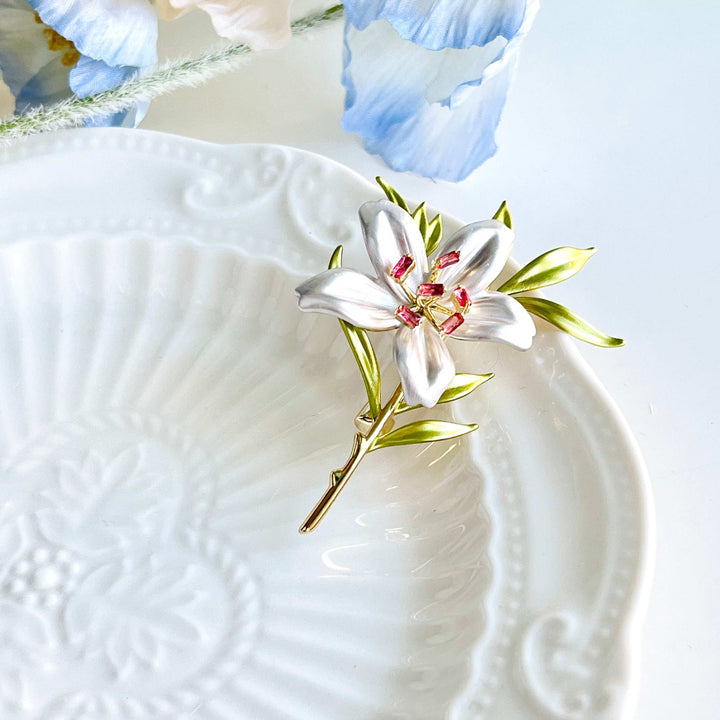 Pure White Lily Brooch