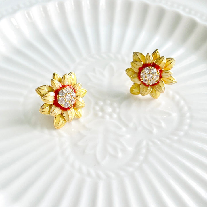 Retro Shinning Sunflower Stud Earrings - Natural Bunny Accessories