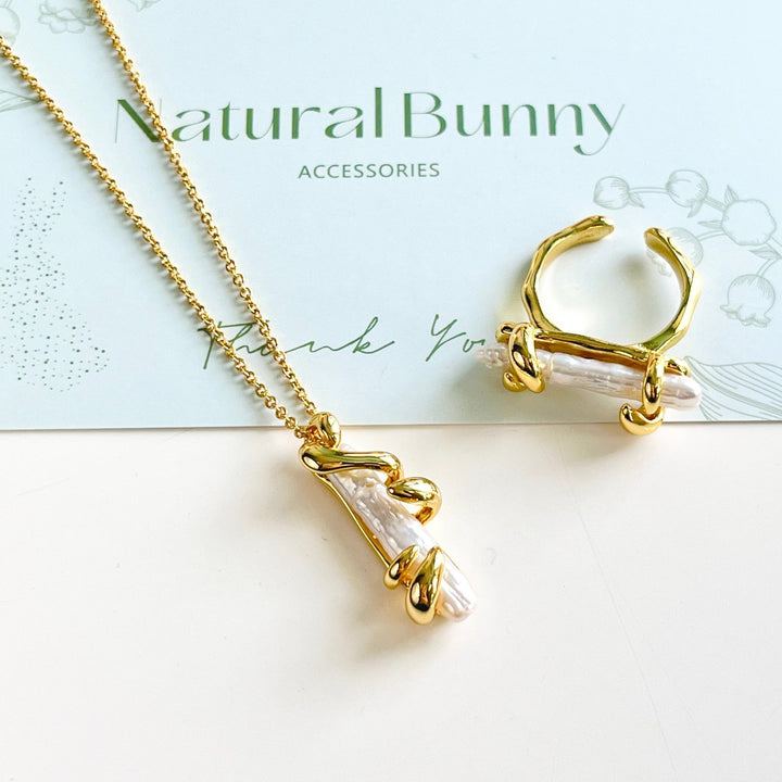 Retro Style Long Baroque Pearl Necklace / Ring - Natural Bunny Accessories