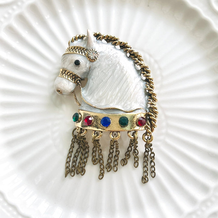 Retro White Horse Tassel Brooch - Natural Bunny Accessories