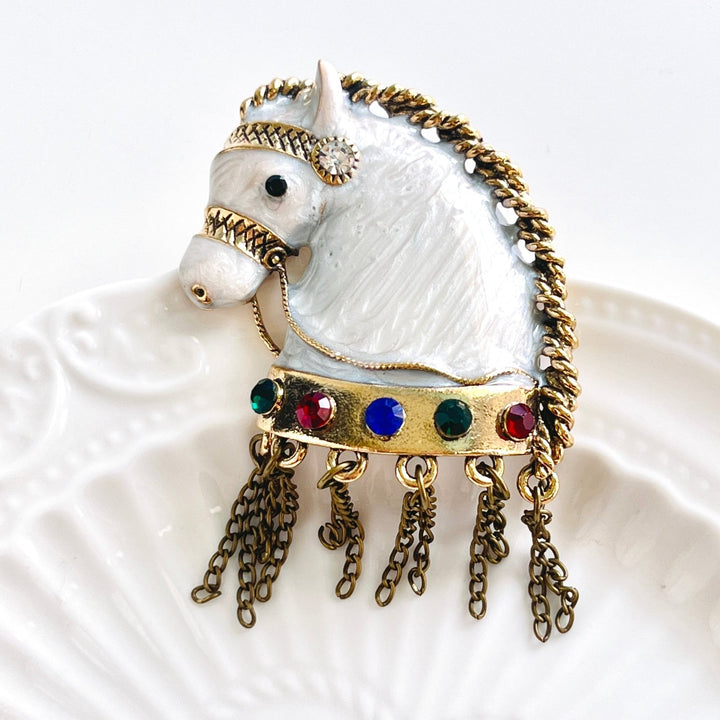 Retro White Horse Tassel Brooch - Natural Bunny Accessories