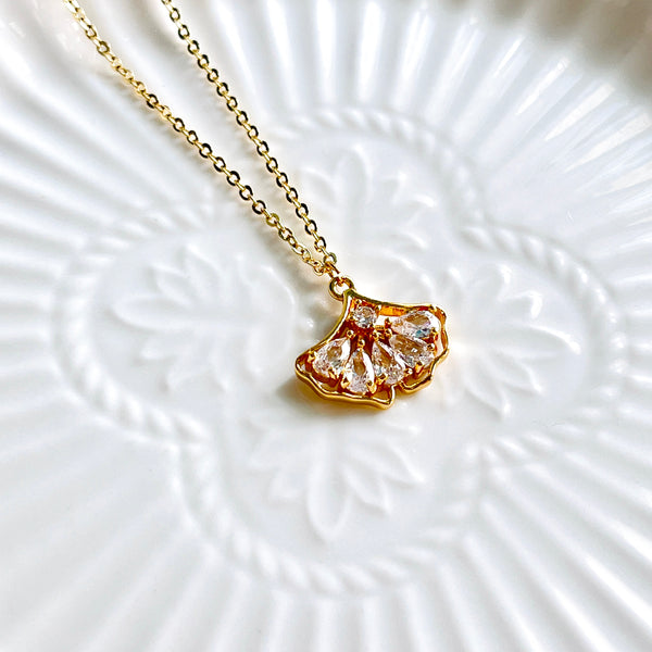 Shining Autumn Ginkgo Pendant Necklace