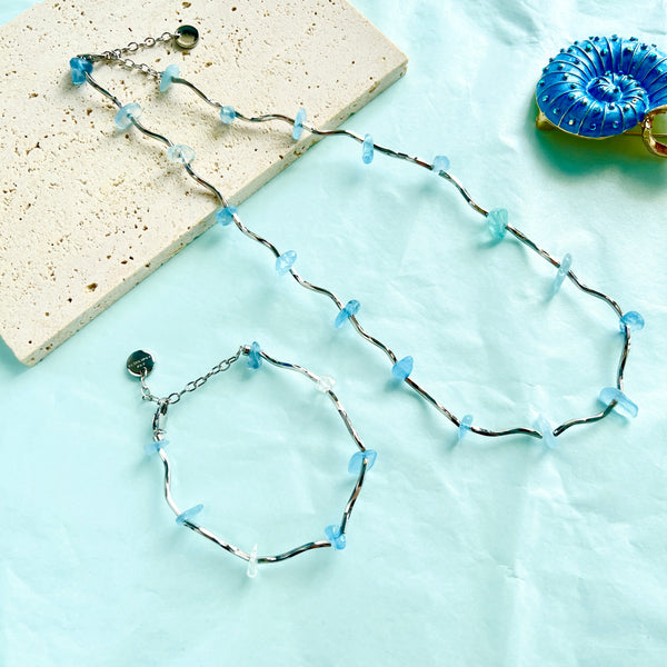 Silvery Aquamarine Beaded Bracelet