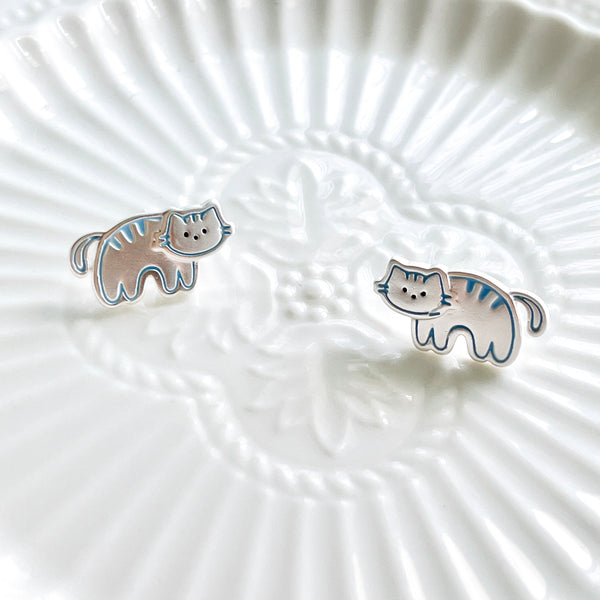 Silvery Cute Cat Stud Earrings