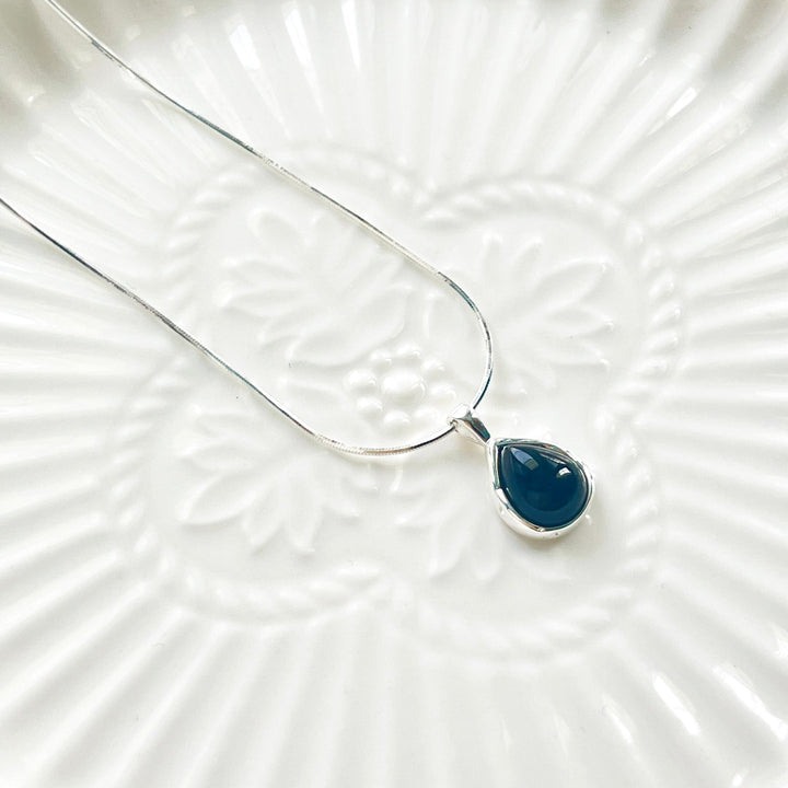 Sterling Silver Black Onyx Teardrop Pendant Necklace - Natural Bunny Accessories