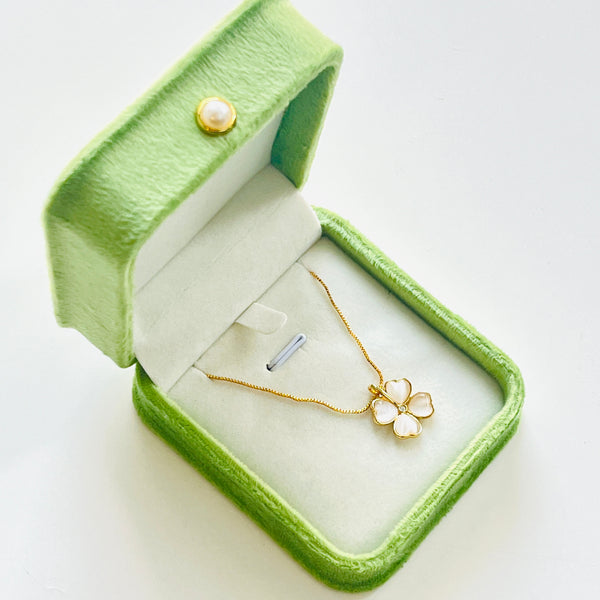 Velvet Pendant Necklace Gift Box
