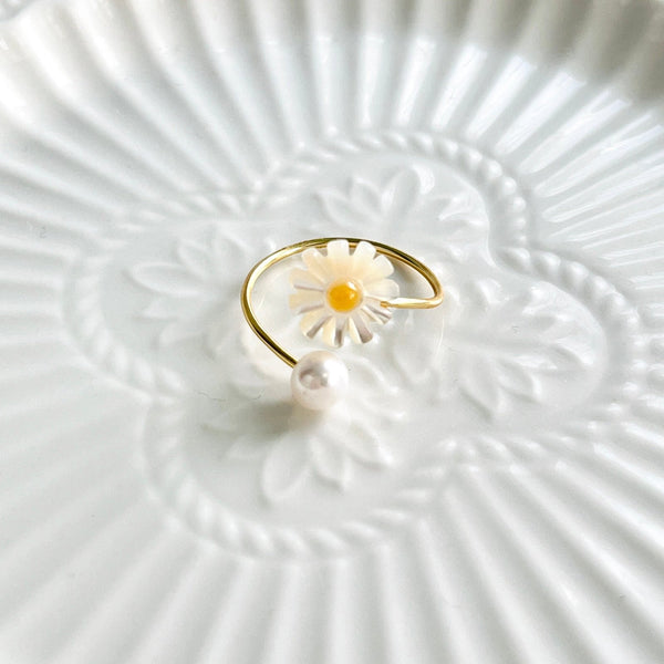 White Daisy Pearl Open Ring - Natural Bunny Accessories