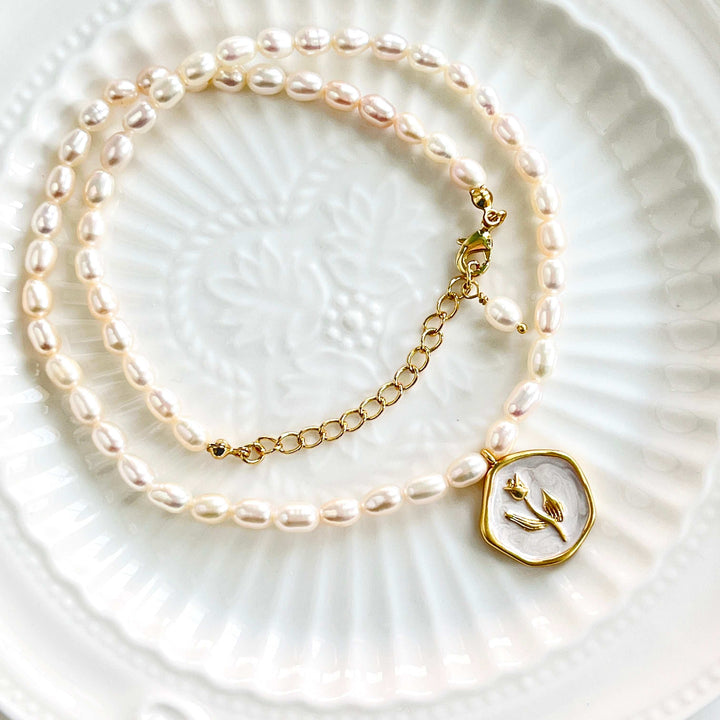 White Tulip Pendant Pearl Necklace