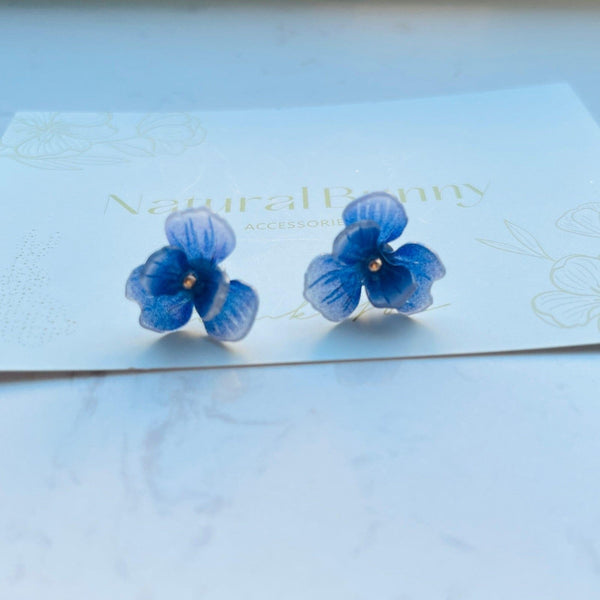 Iris Stud Earrings - Natural Bunny Accessories